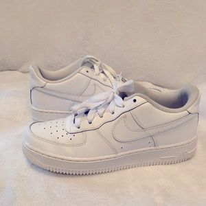 Nike Air Force 1 Low Casual Sneakers